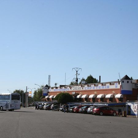 Hostal Santa Ana Madridejos Exteriör bild
