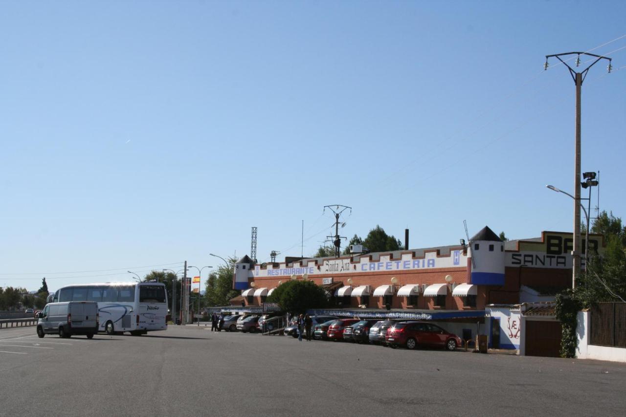 Hostal Santa Ana Madridejos Exteriör bild